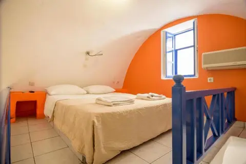 Kykladonisia Traditional Settlement in Fira, foto 6