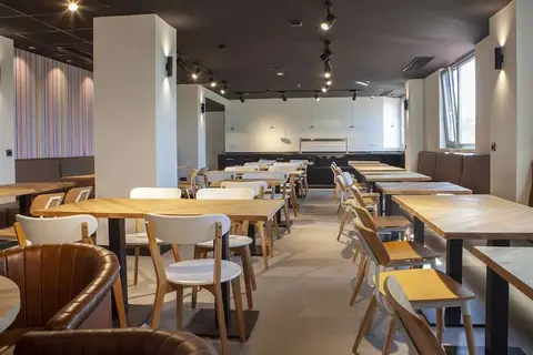 Vertice Roomspace Madrid in Madrid — foto 14