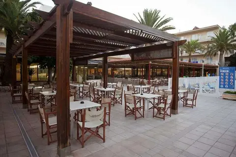 Club Hotel Aguamarina in es Mercadal — foto 18