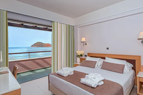 Porto Platanias Beach Resort & Spa in Agía Marína — foto 4