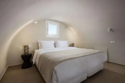 The Noverian Bios Santorini Vegan Boutique in Thira Municipal Unit, foto 11