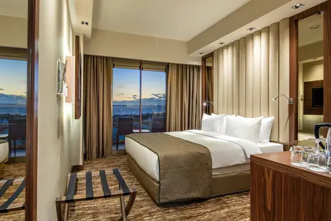 Holiday Inn Antalya - Lara in Muratpaşa — foto 14