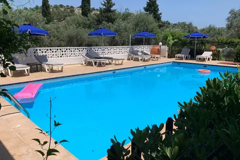 Hotel Varelis in Αρχάγγελος — foto 16