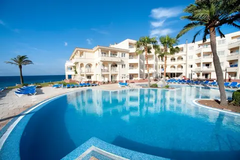 Grupotel Tamariscos in Cala'n Bosch — foto 5