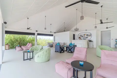 Noku Maldives, Vignette Collection in Noonu Atoll Education Centre — foto 6