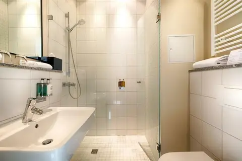 mondrian suites berlin checkpoint charlie in Berlijn — foto 12
