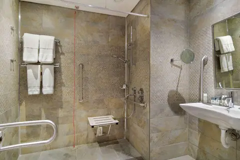 DoubleTree by Hilton Hotel Istanbul - Piyalepasa in Fatih — foto 18