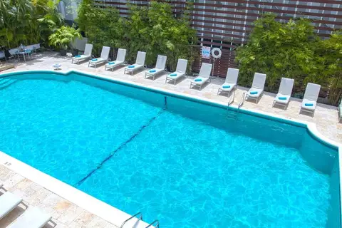 Suites of Dorchester in Miami Beach — foto 17
