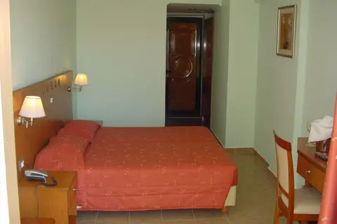 Cleopatra Superior Hotel in Καρδάμαινα — foto 5