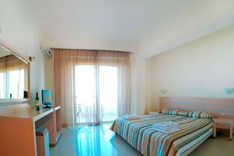Apollo Hotel in Dramia — foto 17