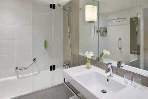 Mövenpick Hotel Amsterdam City Centre in Amsterdam — foto 10