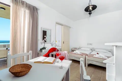 Matzi Hotel Apartments in Γεράνι — foto 13
