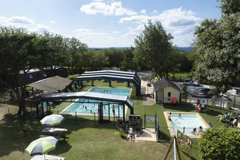 Les Hirondelles in Loupiac — foto 3