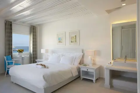 Petinos Beach Hotel in Πλατύς Γιαλός — foto 12