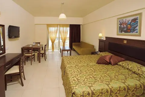 Euronapa Hotel in Ayia Napa — foto 4