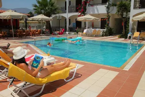 Trefon Hotel & Appartementen in Rethimnon, foto 4