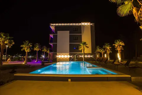 Liberty Plaza in Novalja — foto 8