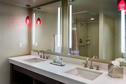 DoubleTree by Hilton Hotel Los Angeles Downtown in Los Angeles — foto 18