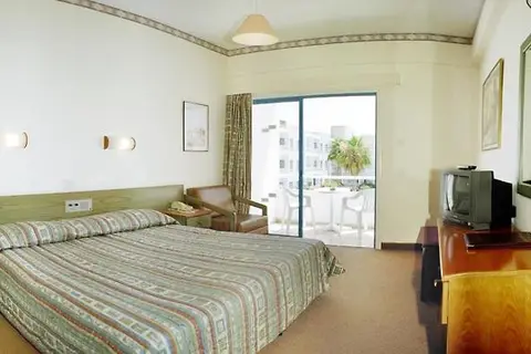 Mayfair Hotel in Paphos — foto 4