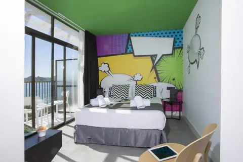 Casual Pop Art Benidorm in Benidorm — foto 22