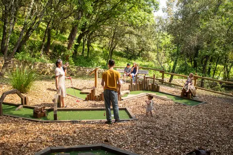 Camping Domaine De Sévenier & Spa in Lagorce — foto 9