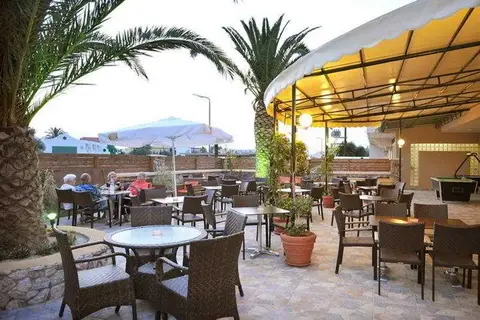 Emerald Hotel in Ιαλυσός — foto 27