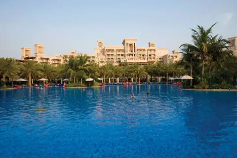 Jumeirah Al Qasr in Dubai — foto 10