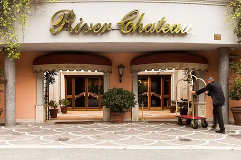 River Chateau in Rome, foto 2