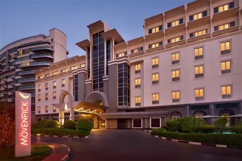 Mövenpick Hotel & Apartments Bur Dubai in Dubai — foto 7
