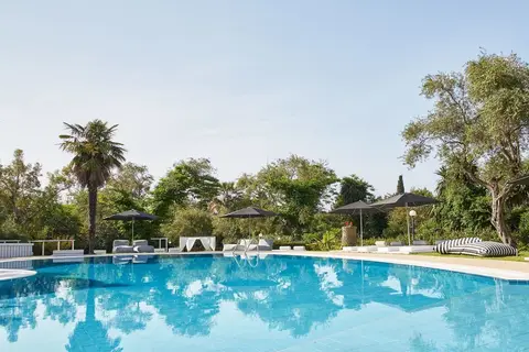 Mr & Mrs White Corfu in Αχαράβη