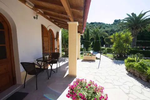 Villa Violetta in Agios Pantaleimonas, foto 14