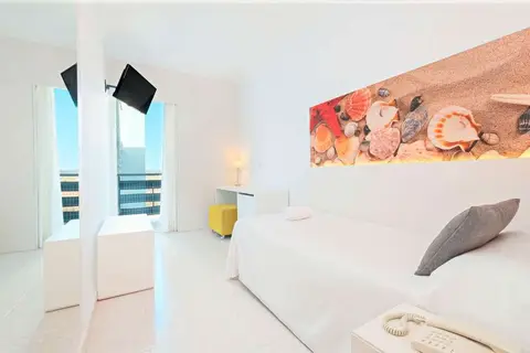 AzuLine Hotel Pacific in Sant Antoni de Portmany — foto 29