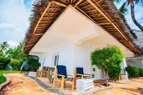Dream's Bay Beach Hotel in Matemwe Beach Village — foto 18