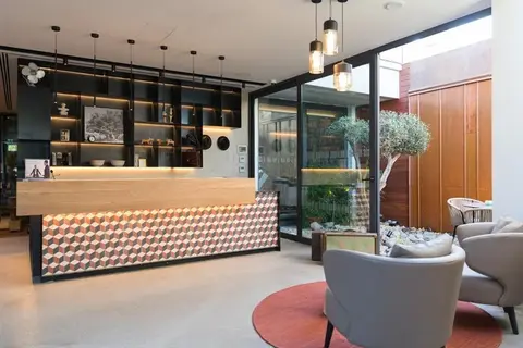 Hotel Indigo Larnaca in Larnaca — foto 3