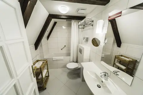 Hotel Archibald At The Charles Bridge in Praag — foto 20