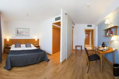 Aparthotel Atenea Vallès in Granollers — foto 19