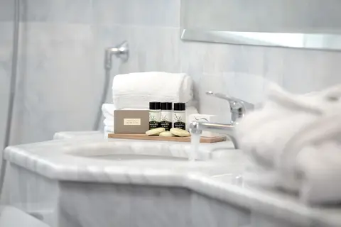 Athenian Riviera Hotel & Suites in Athene