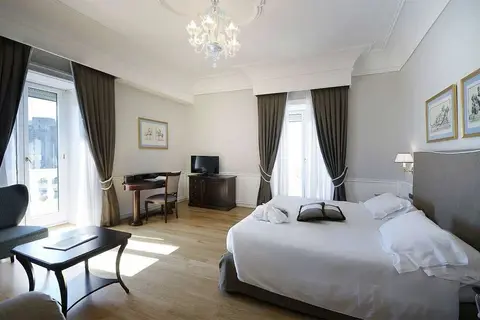 Grand Hotel Santa Lucia in Napels, foto 5