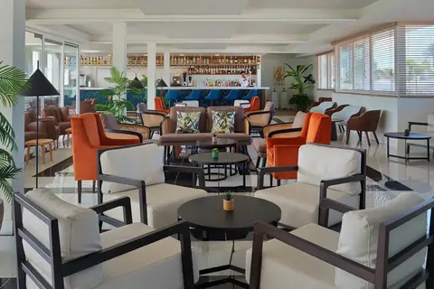 Fly & Go H10 Ocean Suites in La Oliva — foto 23