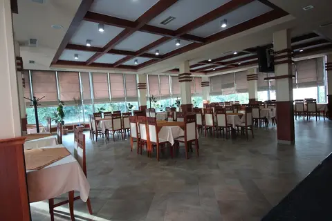 Hotel Piazza in Peshkopia — foto 21