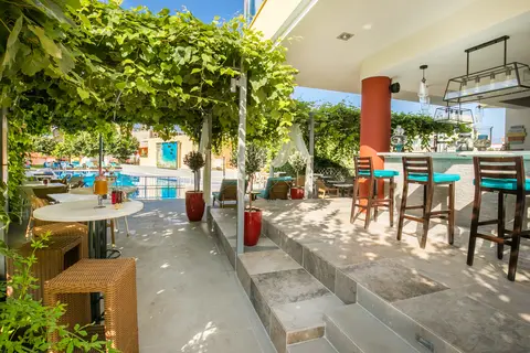 Thalassies Nouveau in Λιμενάρια — foto 24