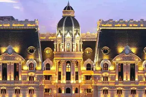 Royal Rose Abu Dhabi, a Curio Collection by Hilton Affiliated Hotel in الدَّانَةْ — foto 30