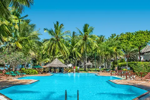 Serena Beach Resort & Spa in Kasemeni ward — foto 8