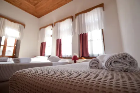 Hotel Kalemi 2 in Gjirokastra — foto 5