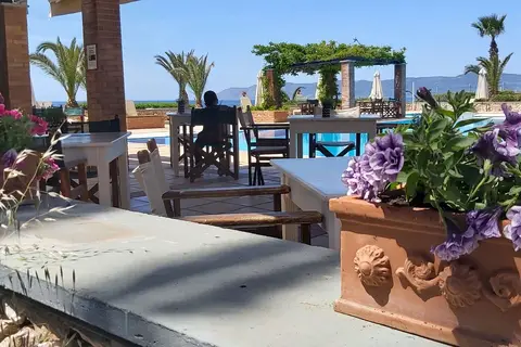 Panselinos Hotel in Δήμος Δυτικής Λέσβου — foto 25