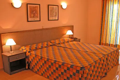 Apart Hotel Calema Avenida Jardim in Alcácer do Sal — foto 13