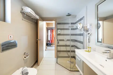 Iolida Beach Hotel in Agia Marina — foto 27