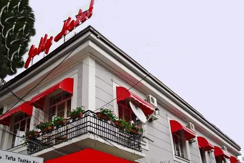 Post Inn in Tirana