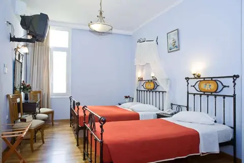 Cecil Hotel in Athene