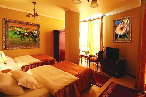 Dinasty Hotel in Tirana — foto 13